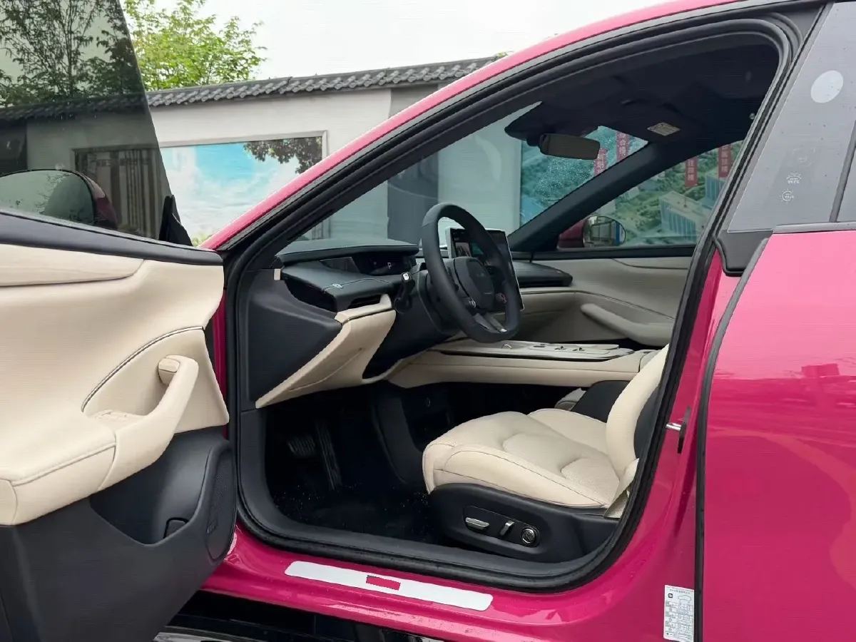 2024 MI SU7 BEV 94.3KWH,autocango,china used car exporter,china ev exporter,chinese used car exporter,chinese used ev exporter