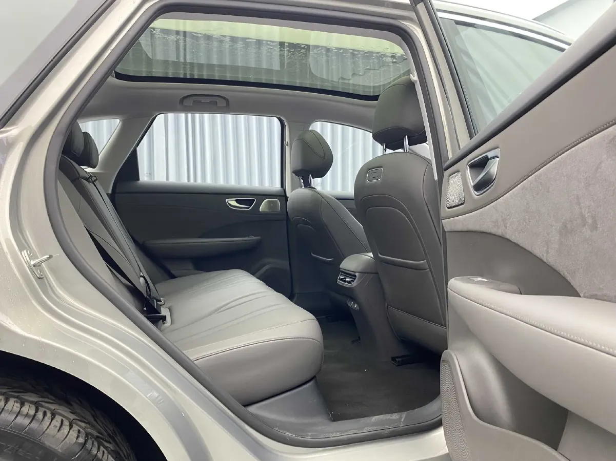 2025 HIMA Shangjie H5 BEV,autocango,china used car exporter,china ev exporter,chinese used car exporter,chinese used ev exporter