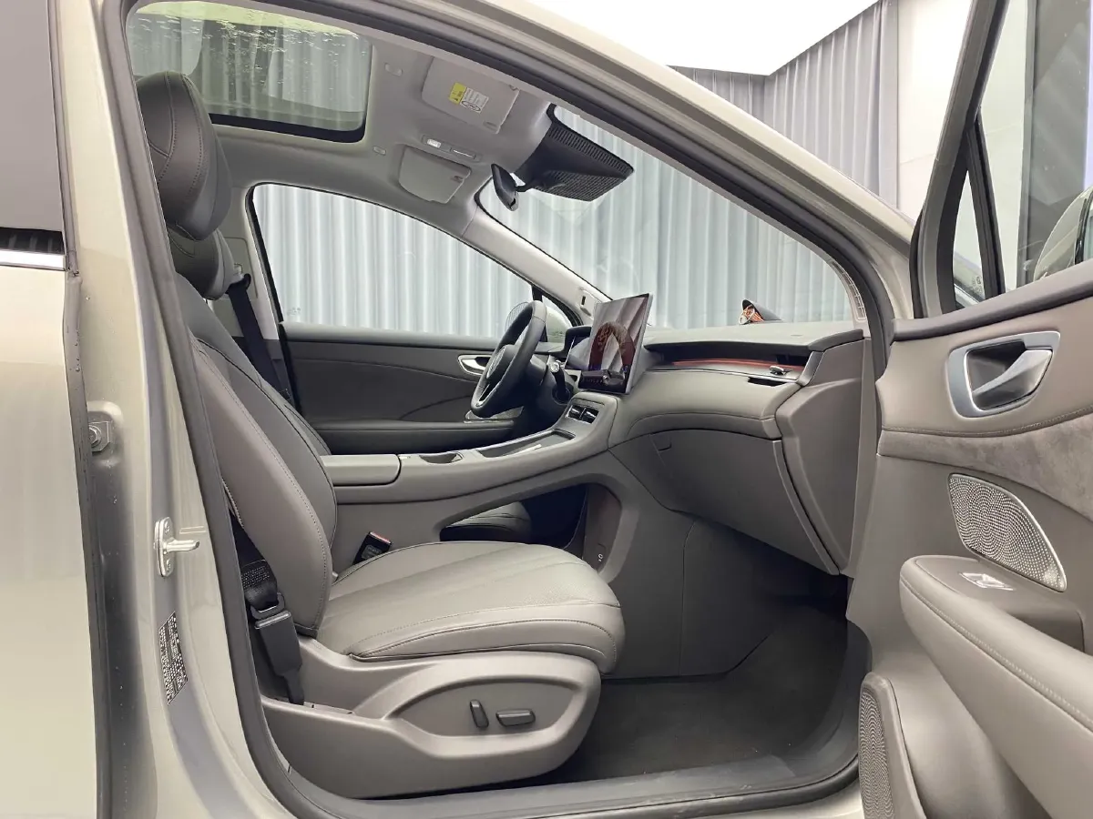 2025 HIMA Shangjie H5 BEV,autocango,china used car exporter,china ev exporter,chinese used car exporter,chinese used ev exporter
