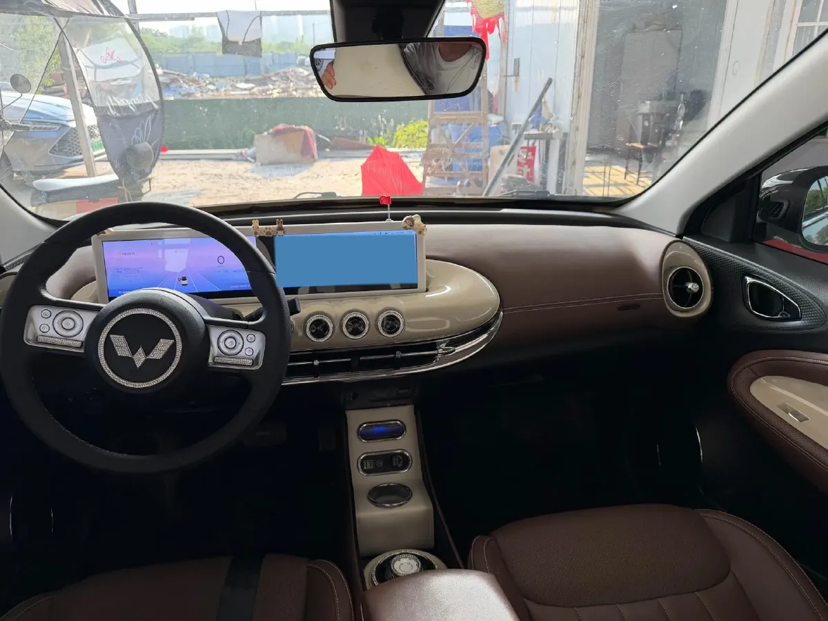 2023 WuLing BinGuo BEV 31.9KWH,autocango,china used car exporter,china ev exporter,chinese used car exporter,chinese used ev exporter