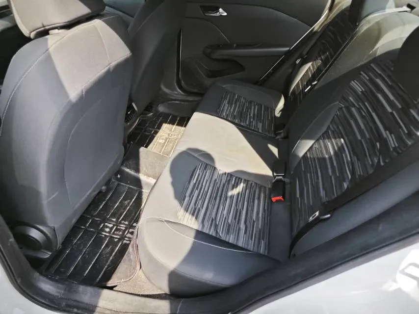 2023 Chevrolet Monza 1.5L 113HP L4 6DCT,autocango,china used car exporter,china ev exporter,chinese used car exporter,chinese used ev exporter