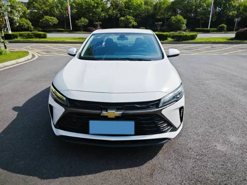 2023 Chevrolet Monza 1.5L 113HP L4 6DCT,autocango,china used car exporter,china ev exporter,chinese used car exporter,chinese used ev exporter