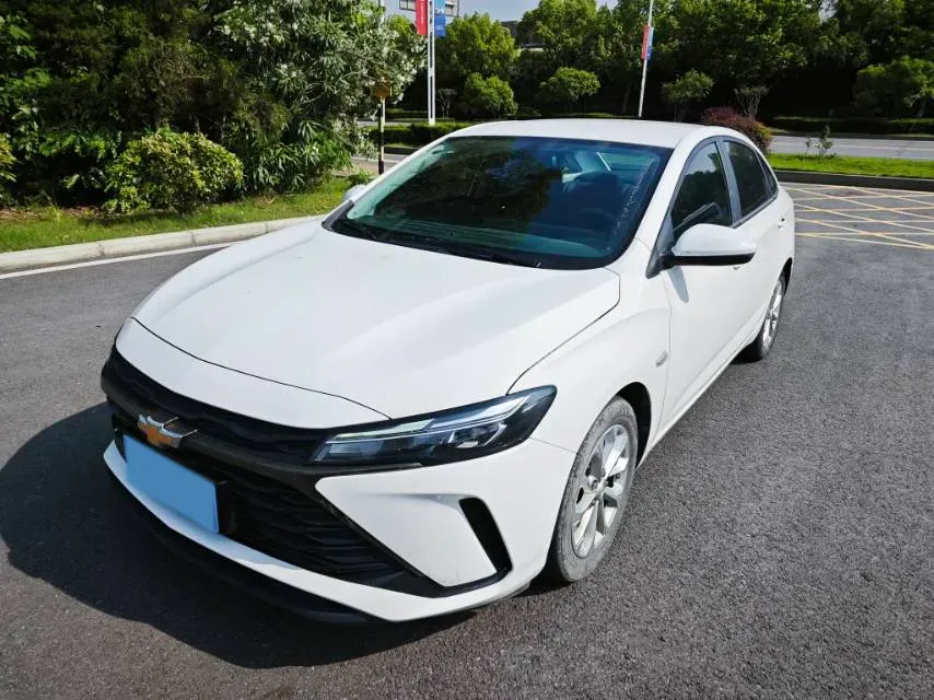 2023 Chevrolet Monza 1.5L 113HP L4 6DCT,autocango,china used car exporter,china ev exporter,chinese used car exporter,chinese used ev exporter