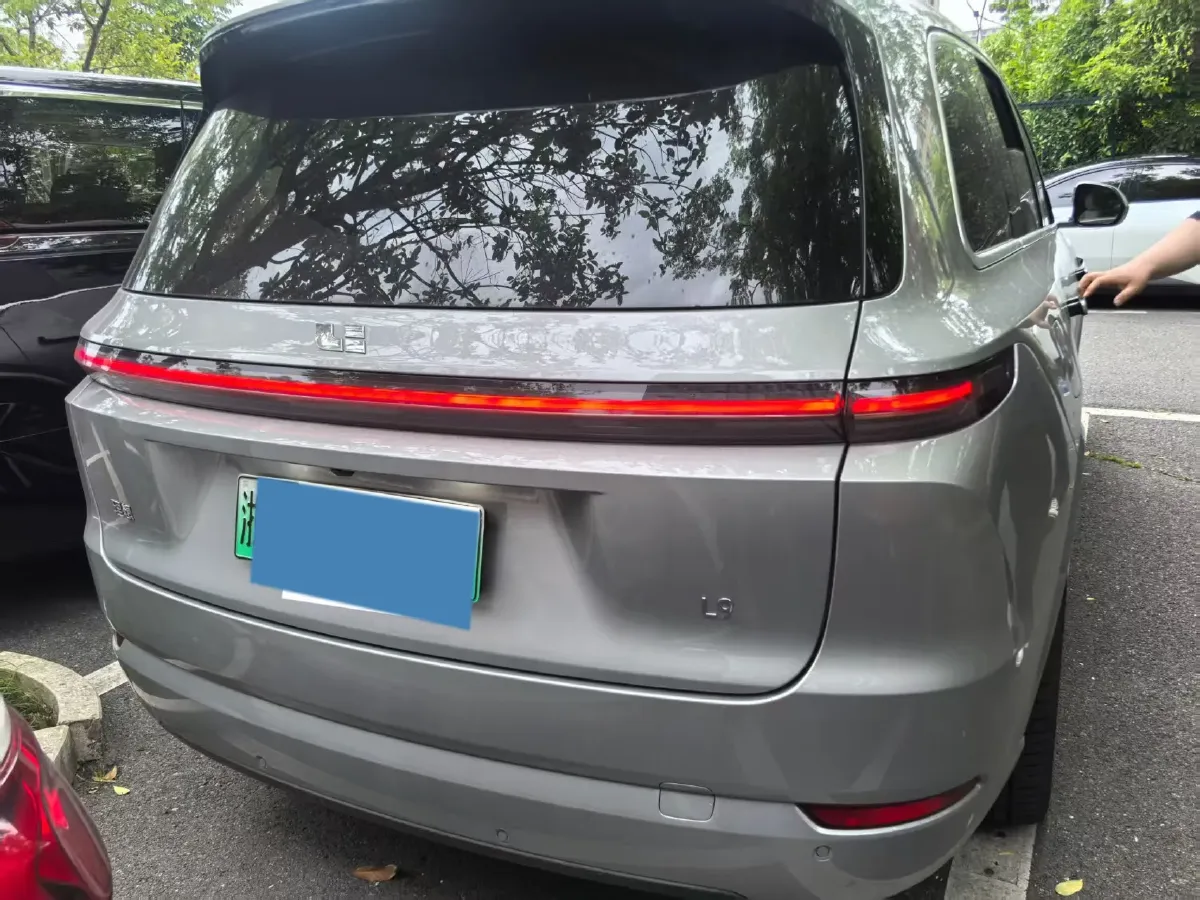 2022 Li L9 Range Extended 154HP REEV 42.6KWH,autocango,china used car exporter,china ev exporter,chinese used car exporter,chinese used ev exporter