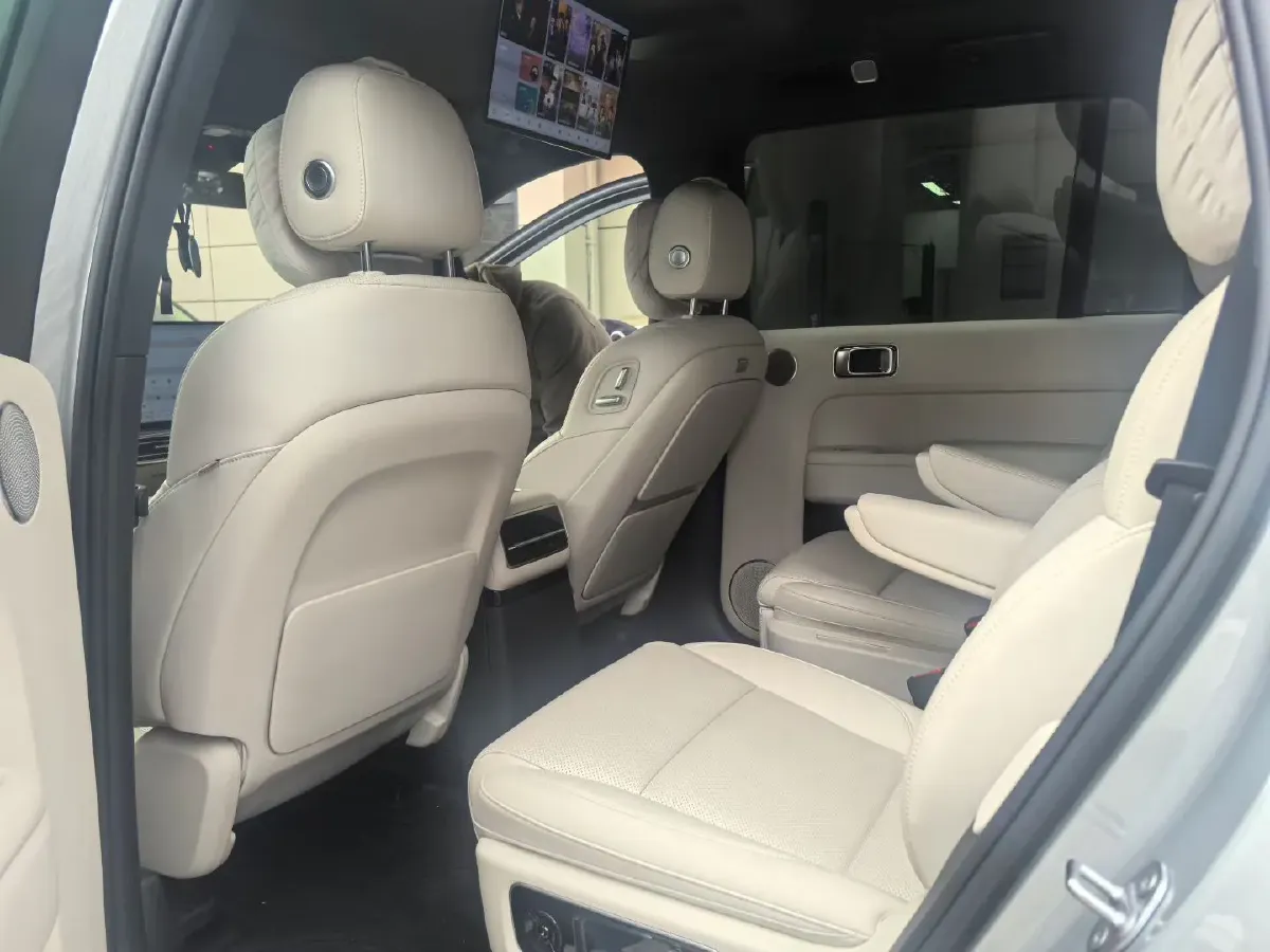 2022 Li L9 Range Extended 154HP REEV 42.6KWH,autocango,china used car exporter,china ev exporter,chinese used car exporter,chinese used ev exporter