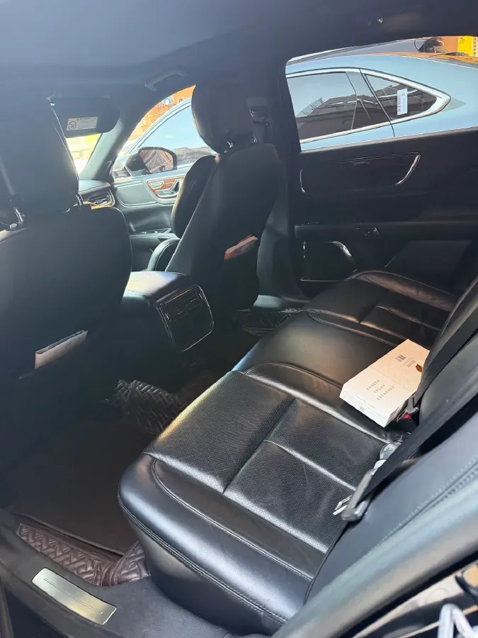 2017 Lincoln Continental 2.0T 261HP L4 6AT,autocango,china used car exporter,china ev exporter,chinese used car exporter,chinese used ev exporter