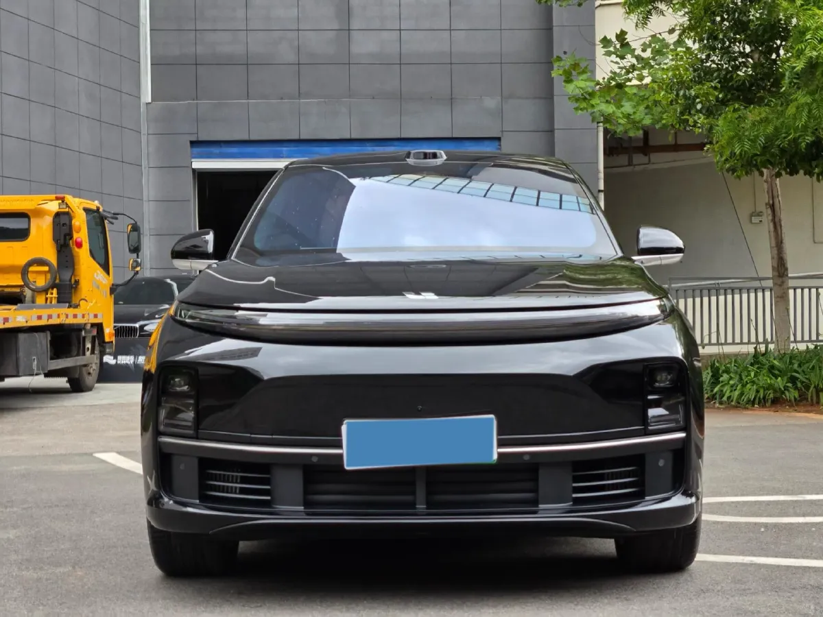 2025 Li L7 Range Extended 154HP REEV,autocango,china used car exporter,china ev exporter,chinese used car exporter,chinese used ev exporter