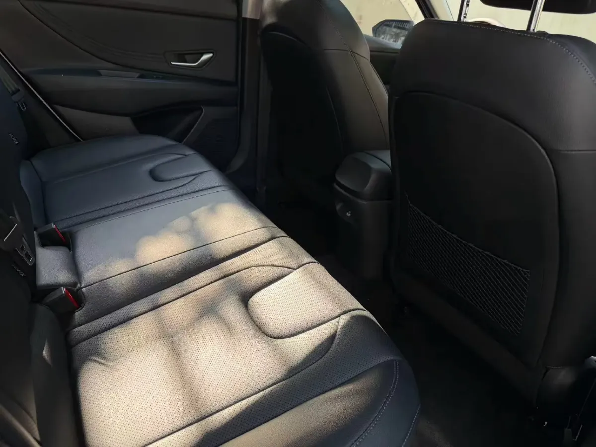 2021 Hyundai Elantra 1.5L 115HP L4 CVT,autocango,china used car exporter,china ev exporter,chinese used car exporter,chinese used ev exporter