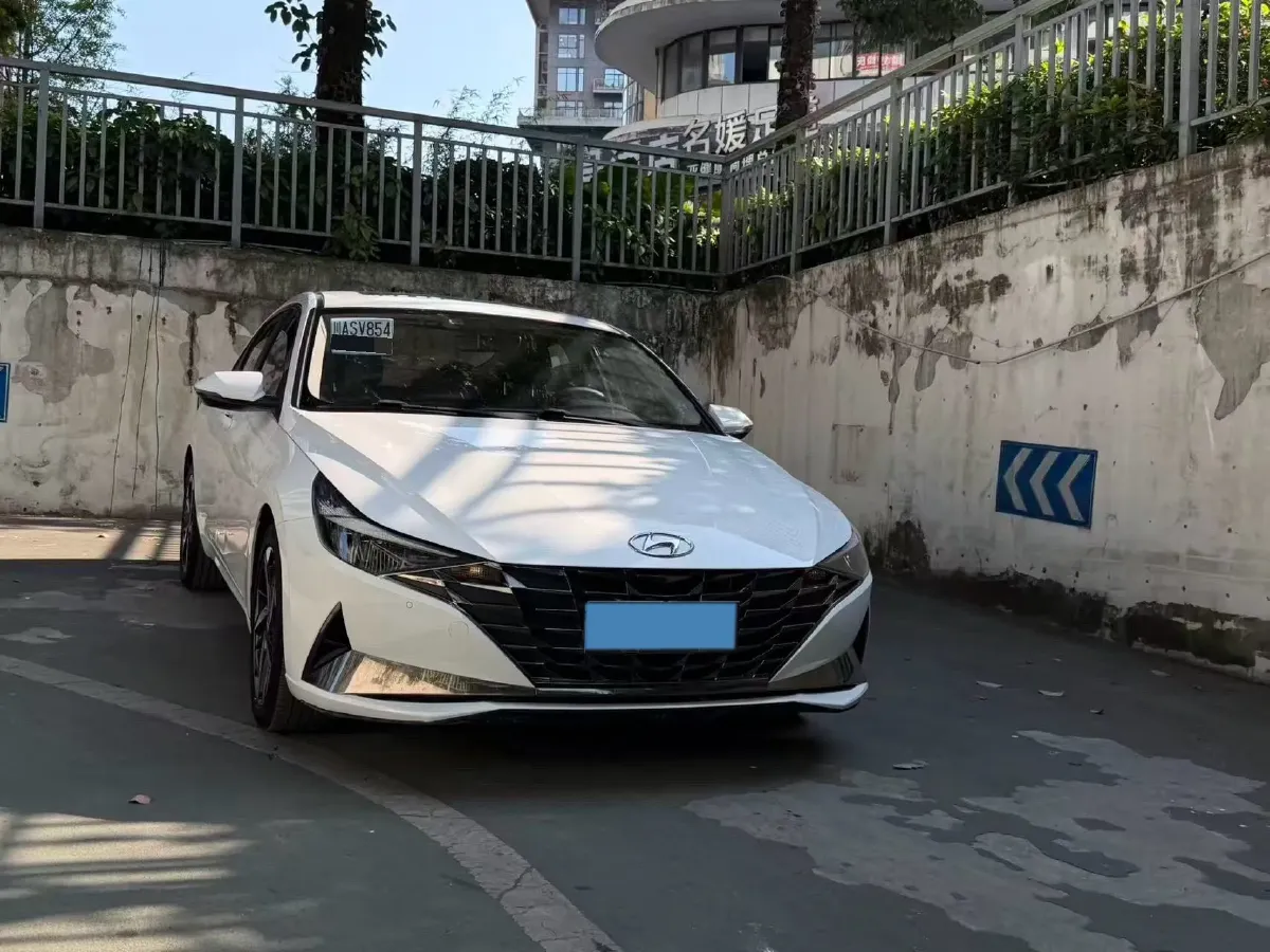 2021 Hyundai Elantra 1.5L 115HP L4 CVT,autocango,china used car exporter,china ev exporter,chinese used car exporter,chinese used ev exporter