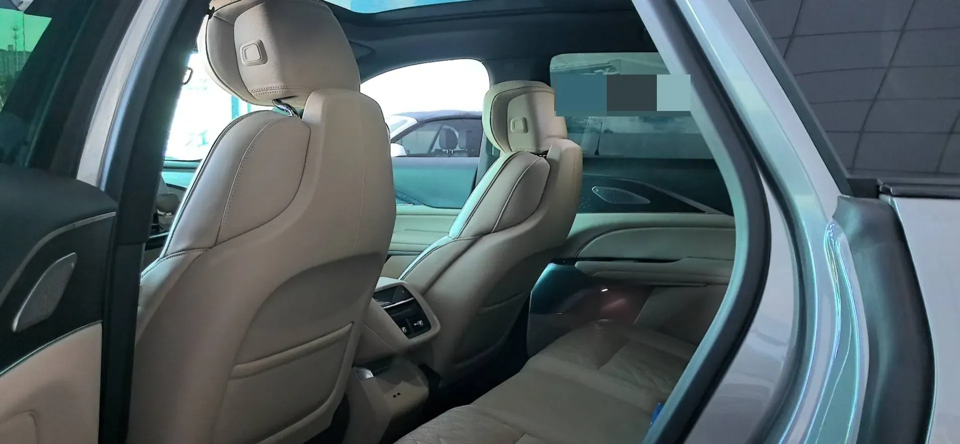 2022 Cadillac CT6 2.0T 237HP L4 10AT,autocango,china used car exporter,china ev exporter,chinese used car exporter,chinese used ev exporter