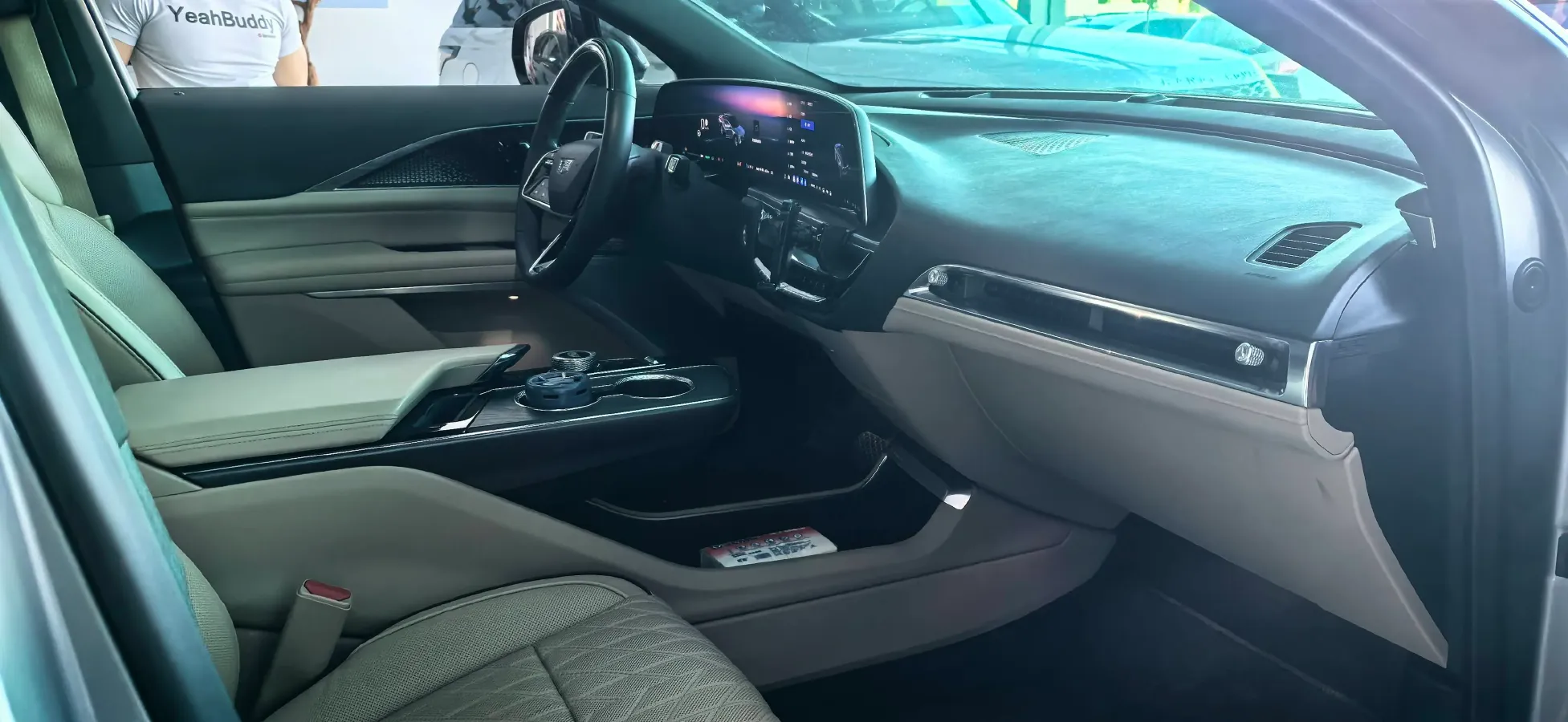 2022 Cadillac CT6 2.0T 237HP L4 10AT,autocango,china used car exporter,china ev exporter,chinese used car exporter,chinese used ev exporter