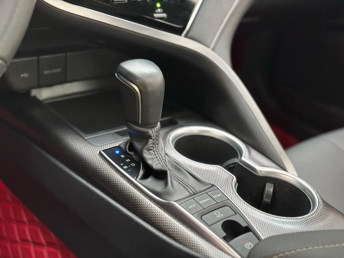 2021 Toyota Camry 2.0L 178HP L4 CVT,autocango,china used car exporter,china ev exporter,chinese used car exporter,chinese used ev exporter