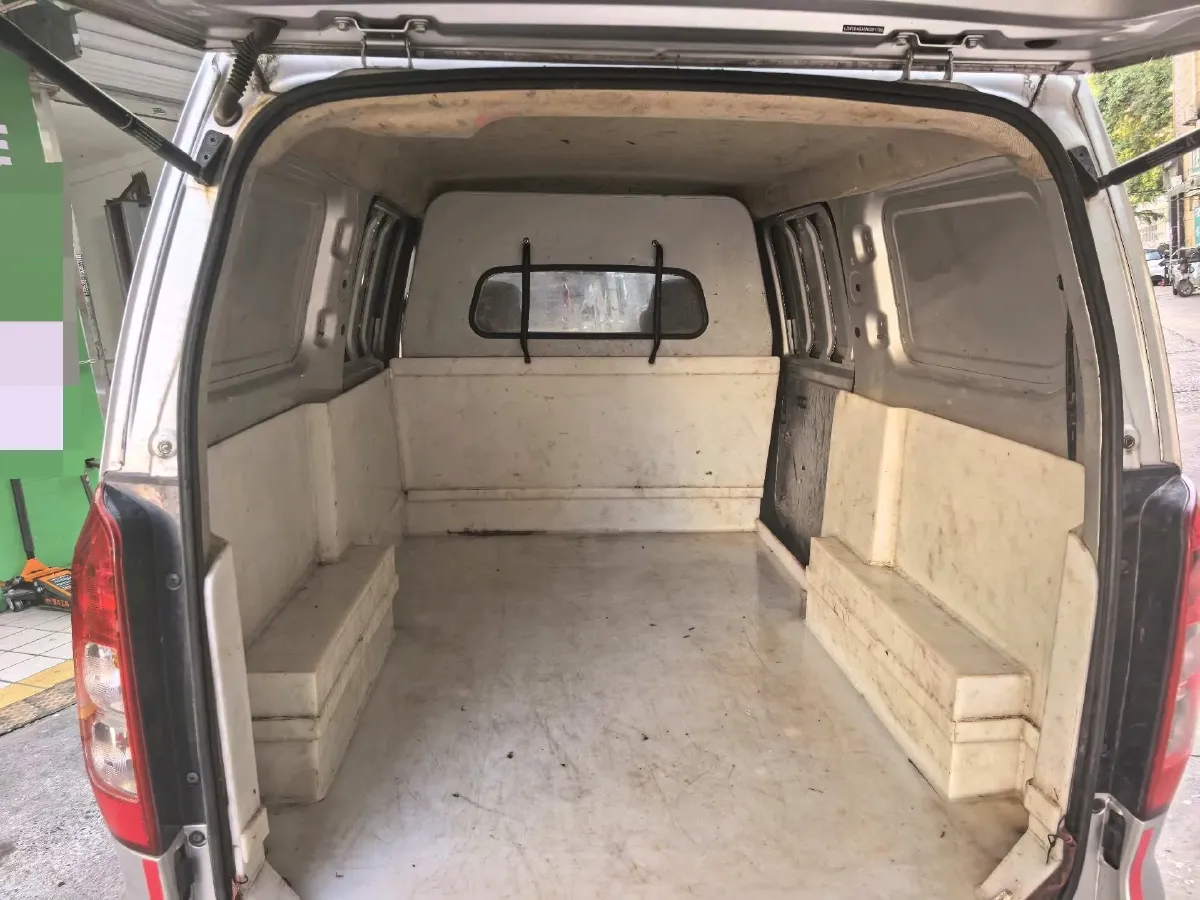 2021 WuLing HongGuang V 1.5L 99HP L4 6MT,autocango,china used car exporter,china ev exporter,chinese used car exporter,chinese used ev exporter