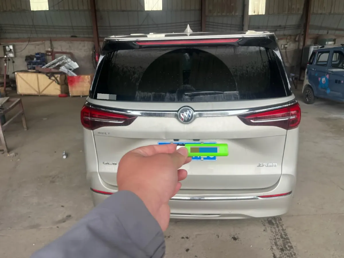 2021 Buick GL8 2.0T 237HP L4 9AT,autocango,china used car exporter,china ev exporter,chinese used car exporter,chinese used ev exporter