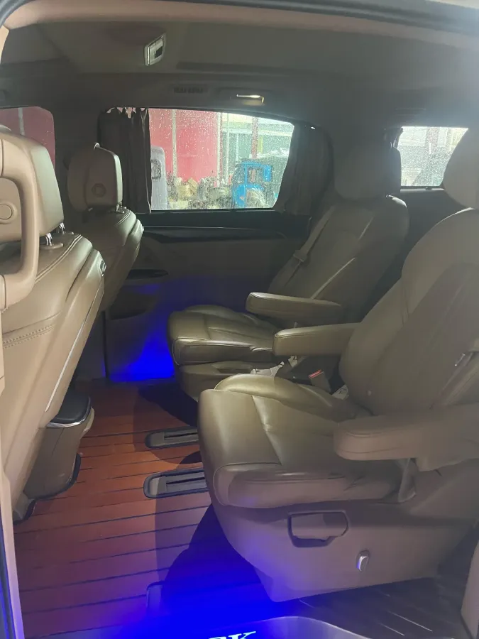 2021 Buick GL8 2.0T 237HP L4 9AT,autocango,china used car exporter,china ev exporter,chinese used car exporter,chinese used ev exporter