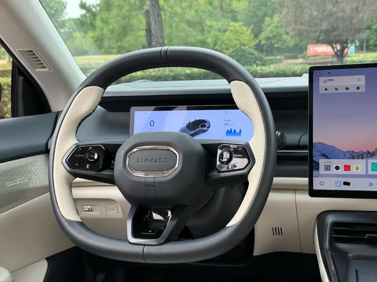 2024 LYNK&CO 07 EM-P 1.5T 163HP L4 3DHT PHEV 18.99KWH,autocango,china used car exporter,china ev exporter,chinese used car exporter,chinese used ev exporter