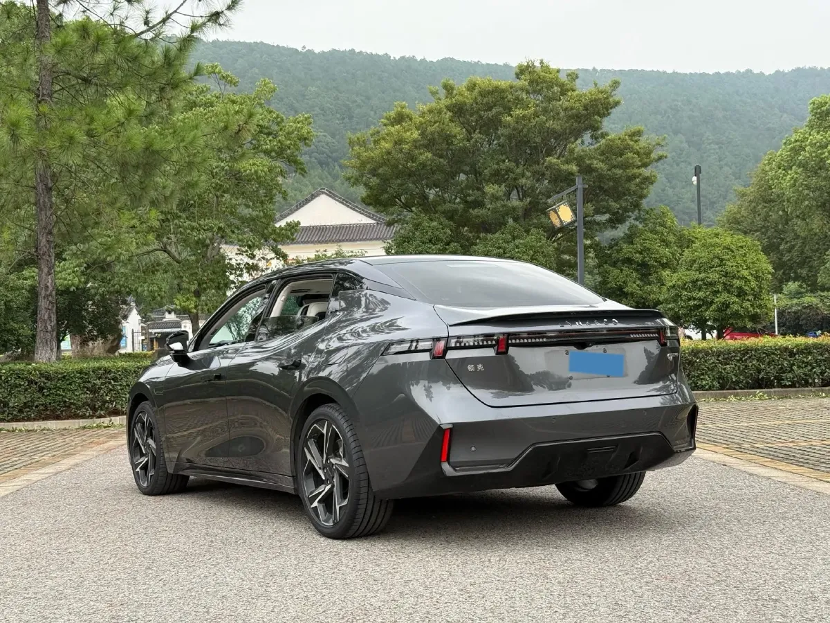 2024 LYNK&CO 07 EM-P 1.5T 163HP L4 3DHT PHEV 18.99KWH,autocango,china used car exporter,china ev exporter,chinese used car exporter,chinese used ev exporter