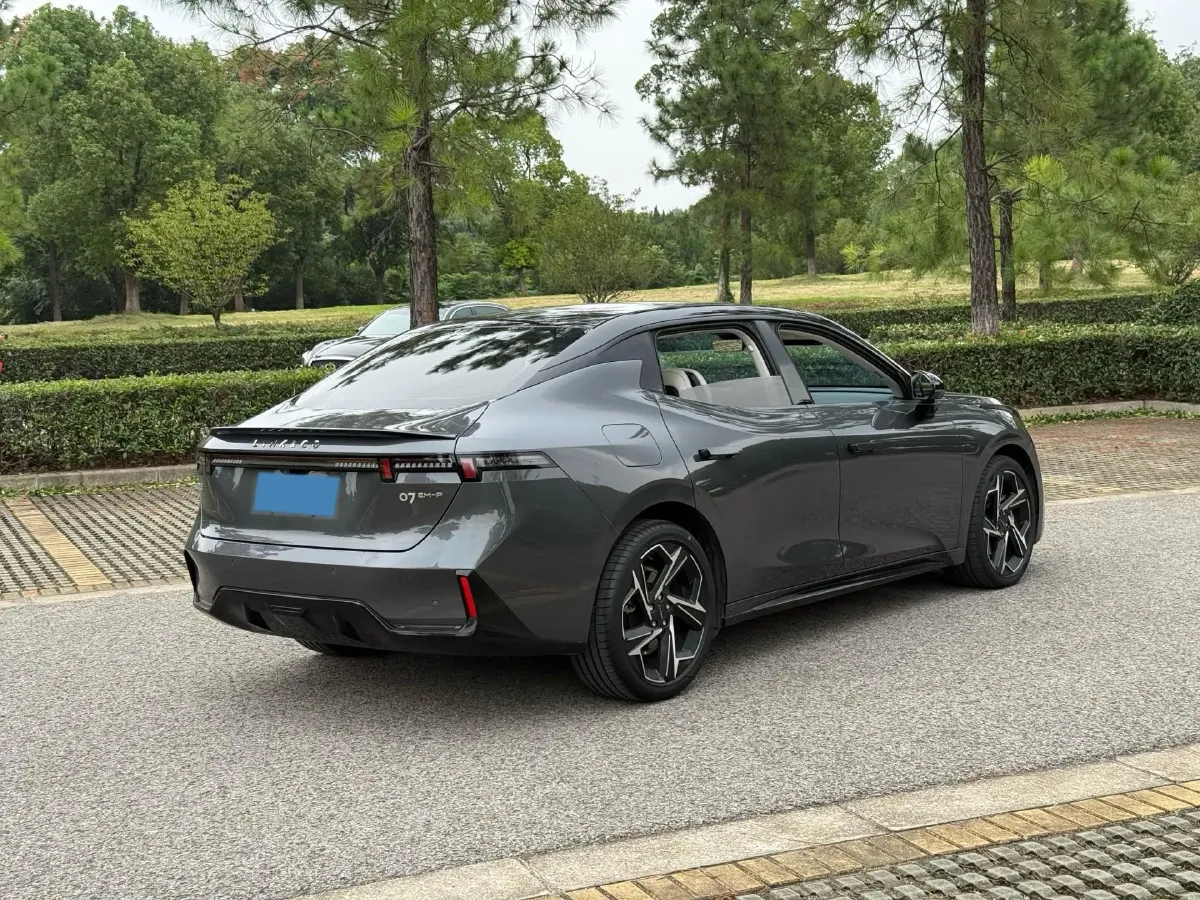2024 LYNK&CO 07 EM-P 1.5T 163HP L4 3DHT PHEV 18.99KWH,autocango,china used car exporter,china ev exporter,chinese used car exporter,chinese used ev exporter