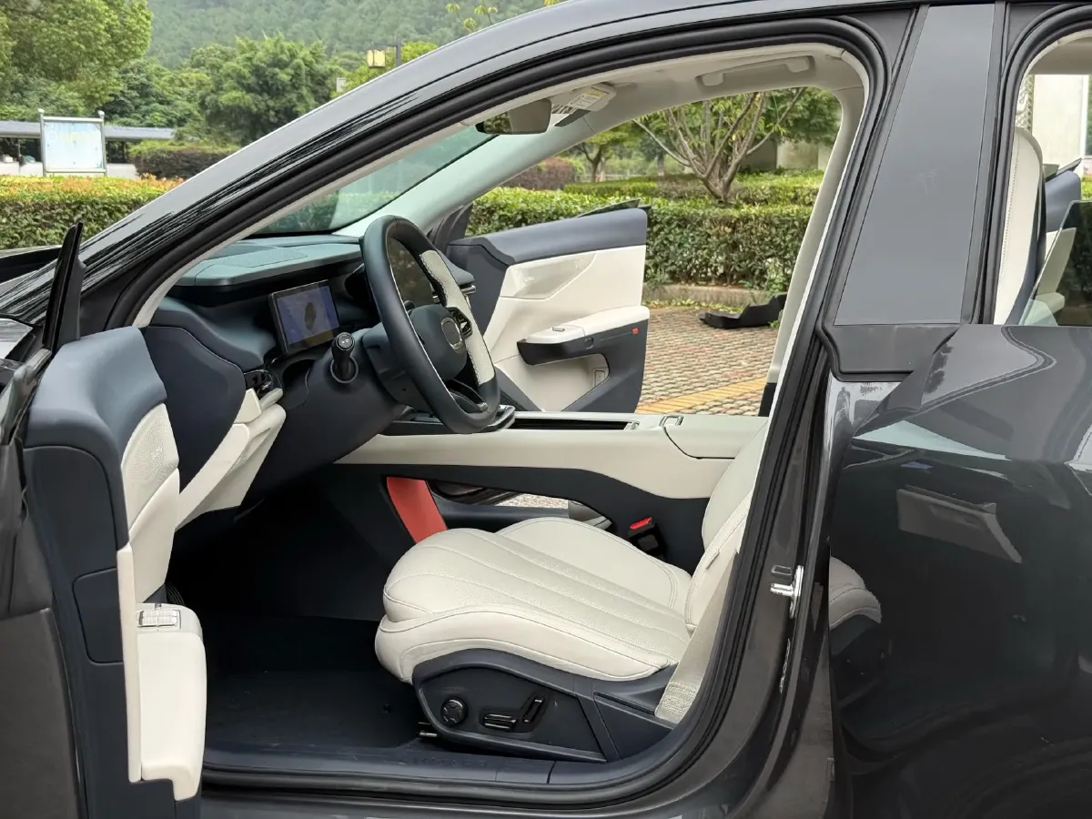 2024 LYNK&CO 07 EM-P 1.5T 163HP L4 3DHT PHEV 18.99KWH,autocango,china used car exporter,china ev exporter,chinese used car exporter,chinese used ev exporter