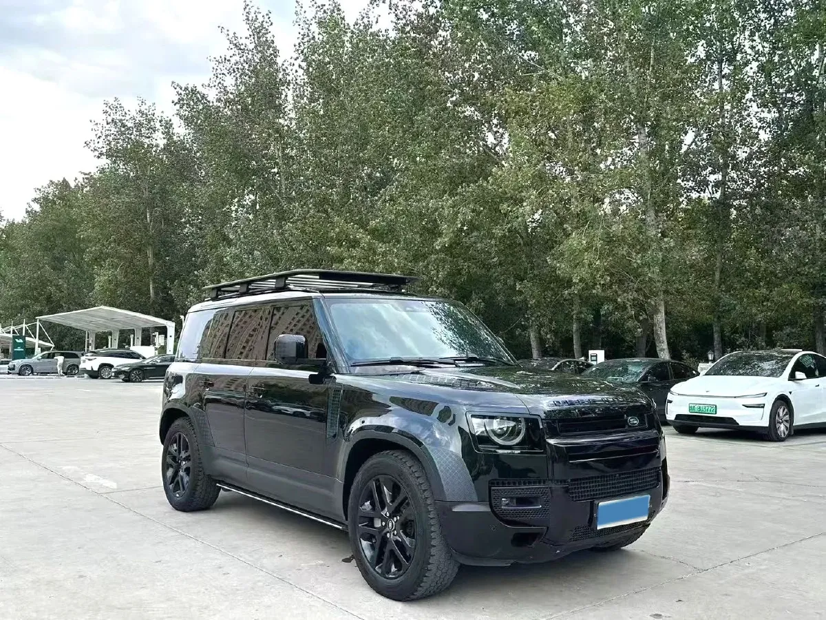 2022 Land Rover Defender 3.0T 400HP L6 8AT,autocango,china used car exporter,china ev exporter,chinese used car exporter,chinese used ev exporter