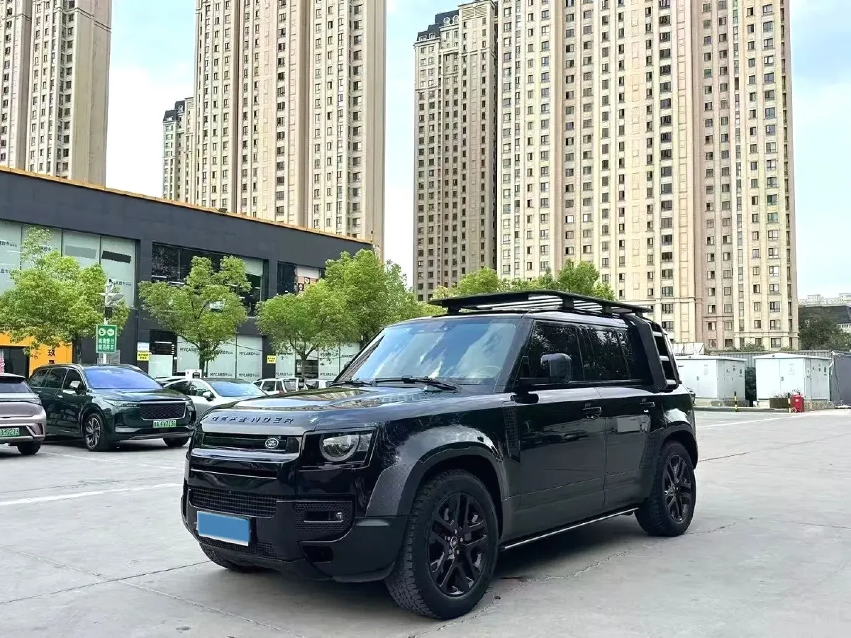 2022 Land Rover Defender 3.0T 400HP L6 8AT,autocango,china used car exporter,china ev exporter,chinese used car exporter,chinese used ev exporter