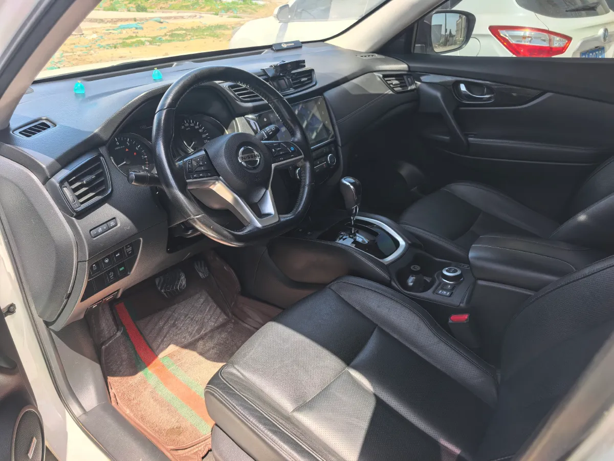 2021 Nissan X-Trail 2.5L 181HP L4 CVT,autocango,china used car exporter,china ev exporter,chinese used car exporter,chinese used ev exporter
