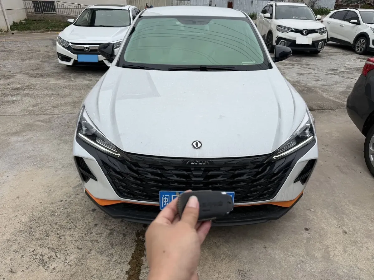 2023 DongFeng Aeolus YiXuan 1.5L 125HP L4 6DCT,autocango,china used car exporter,china ev exporter,chinese used car exporter,chinese used ev exporter