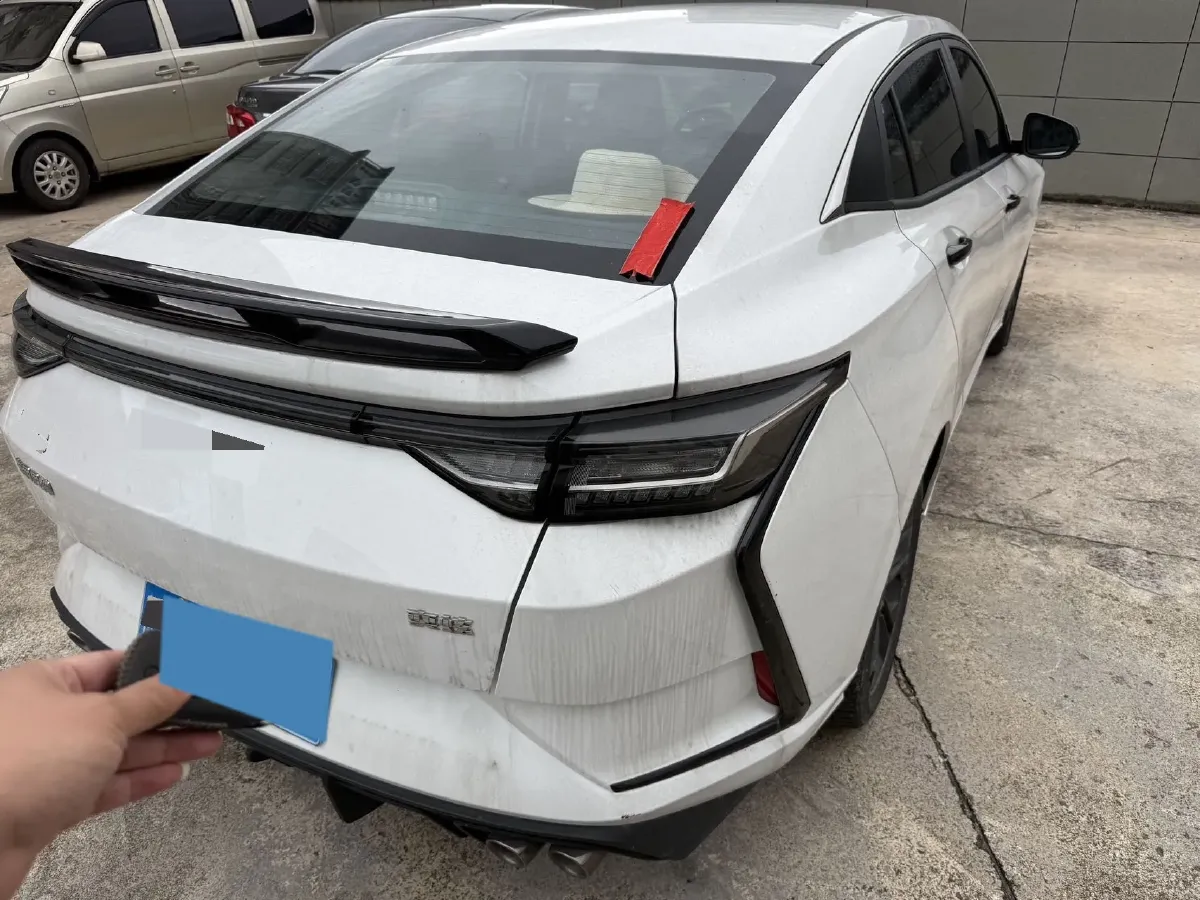 2023 DongFeng Aeolus YiXuan 1.5L 125HP L4 6DCT,autocango,china used car exporter,china ev exporter,chinese used car exporter,chinese used ev exporter