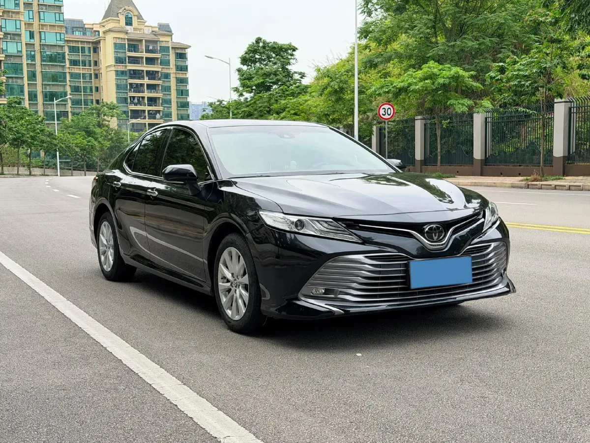 2019 Toyota Camry 2.0L 178HP L4 CVT,autocango,china used car exporter,china ev exporter,chinese used car exporter,chinese used ev exporter