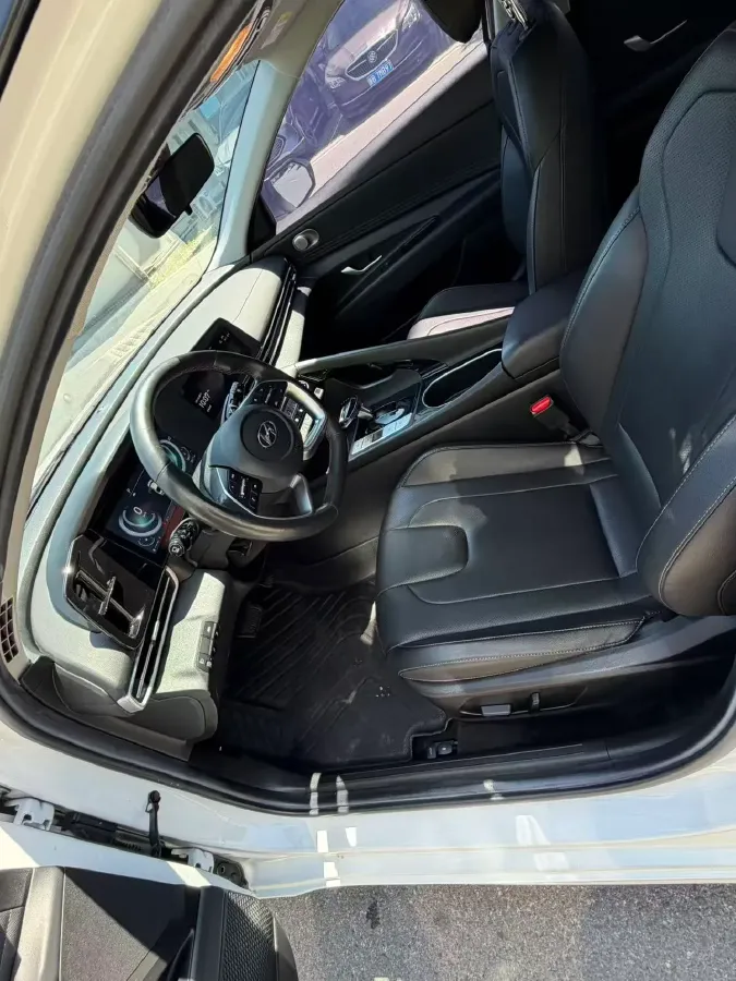 2021 Hyundai Elantra 1.5L 115HP L4 CVT,autocango,china used car exporter,china ev exporter,chinese used car exporter,chinese used ev exporter