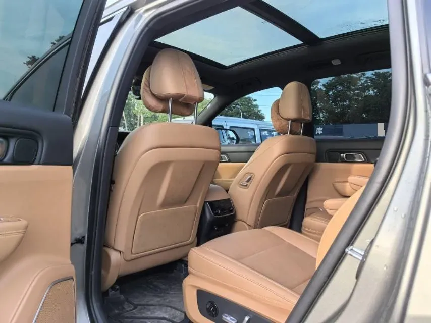 2021 Li ONE Range Extended 131HP REEV 40.5KWH,autocango,china used car exporter,china ev exporter,chinese used car exporter,chinese used ev exporter