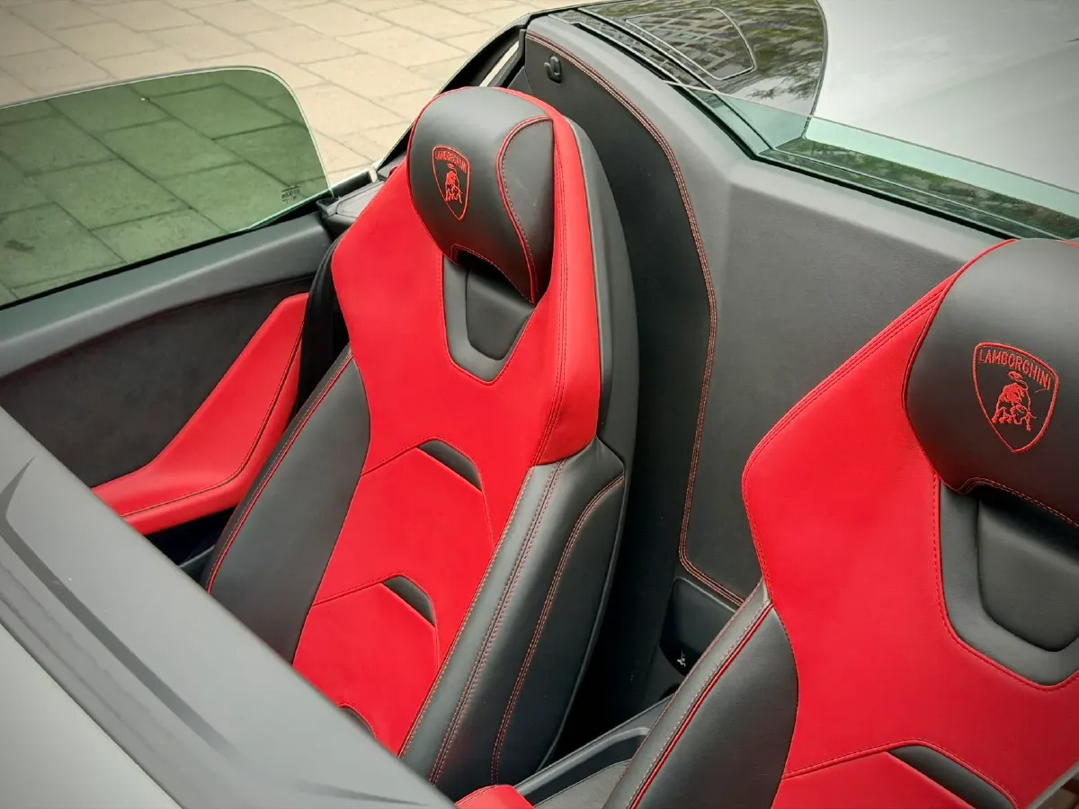 2020 Lamborghini Huracán 5.2L 611HP V10 7DCT,autocango,china used car exporter,china ev exporter,chinese used car exporter,chinese used ev exporter