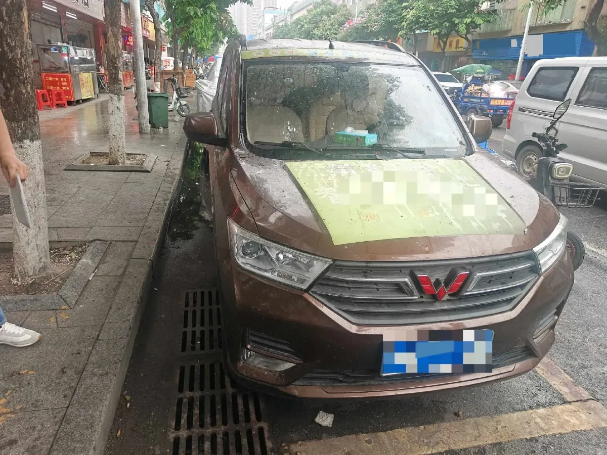 2019 WuLing HongGuang 1.5L 99HP L4 6MT,autocango,china used car exporter,china ev exporter,chinese used car exporter,chinese used ev exporter