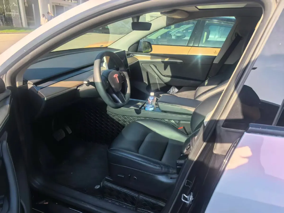 2022 Tesla Model Y BEV 60KWH,autocango,china used car exporter,china ev exporter,chinese used car exporter,chinese used ev exporter