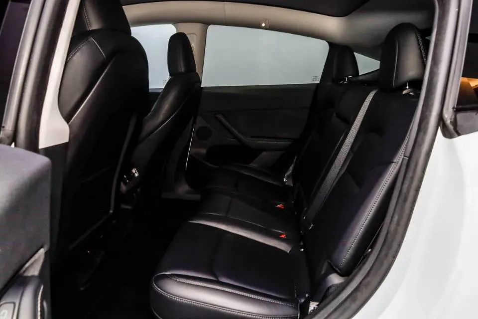 2024 Iveco OuSheng BEV 77.28KWH,autocango,china used car exporter,china ev exporter,chinese used car exporter,chinese used ev exporter