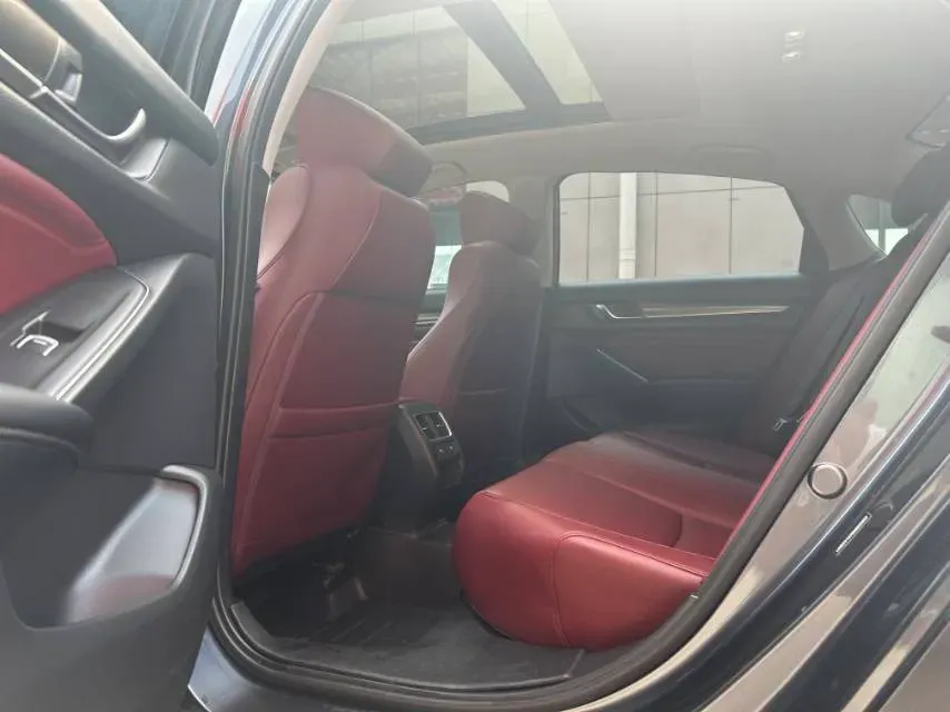 2022 Honda Accord 1.5T 194HP L4 CVT,autocango,china used car exporter,china ev exporter,chinese used car exporter,chinese used ev exporter