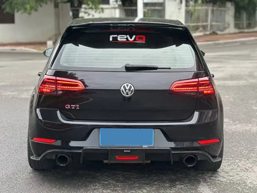 2018 Volkswagen GolfGTI 2.0T 220HP L4 7DCT,autocango,china used car exporter,china ev exporter,chinese used car exporter,chinese used ev exporter