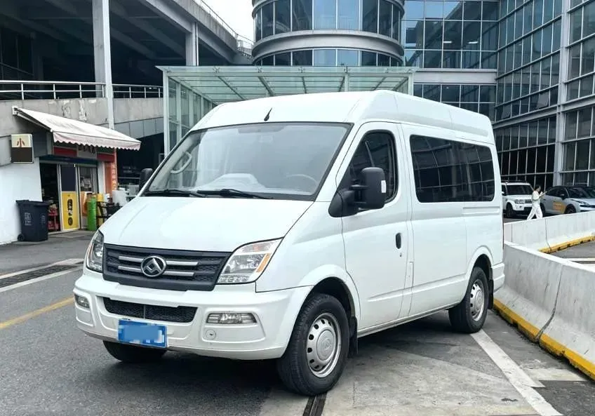 2021 MAXUS XinTu V80 2.0T 139HP L4 6MT,autocango,china used car exporter,china ev exporter,chinese used car exporter,chinese used ev exporter