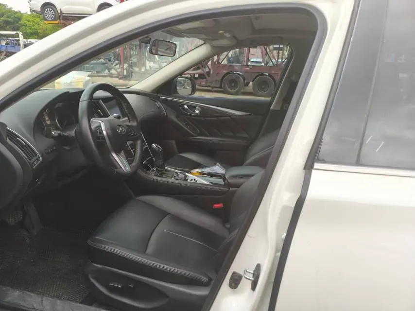 2021 Infiniti Q50L 2.0T 211HP L4 7AT,autocango,china used car exporter,china ev exporter,chinese used car exporter,chinese used ev exporter