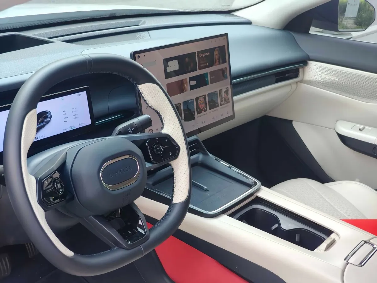 2024 LYNK&CO 01 2.0T 254HP L4 8AT,autocango,china used car exporter,china ev exporter,chinese used car exporter,chinese used ev exporter