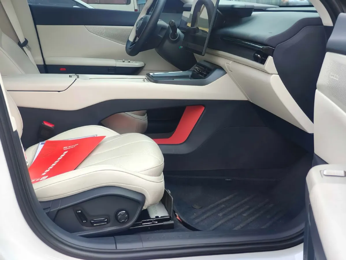 2024 LYNK&CO 01 2.0T 254HP L4 8AT,autocango,china used car exporter,china ev exporter,chinese used car exporter,chinese used ev exporter