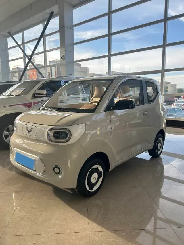 2024 WuLing HongGuang MINI EV BEV 17.3KWH,autocango,china used car exporter,china ev exporter,chinese used car exporter,chinese used ev exporter