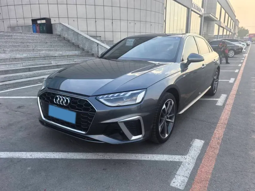 2020 Audi A4L 2.0T 190HP L4 7DCT,autocango,china used car exporter,china ev exporter,chinese used car exporter,chinese used ev exporter