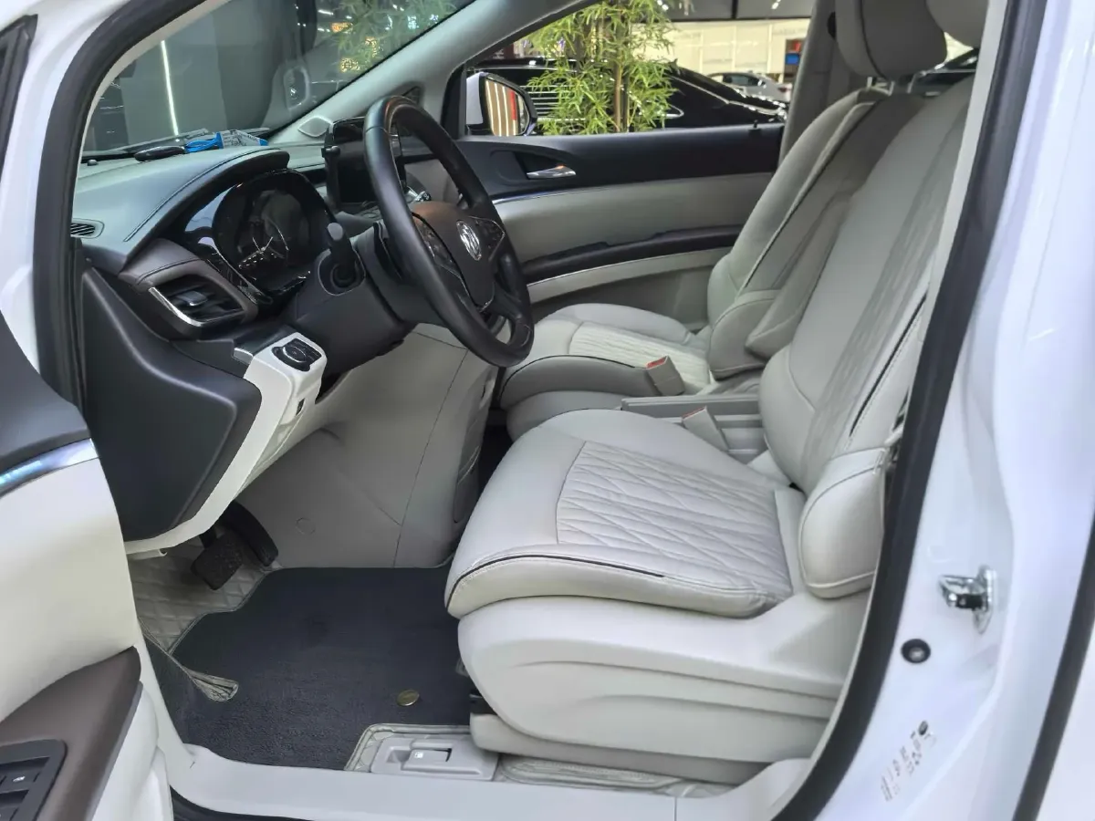 2022 Buick GL8 2.0T 237HP L4 9AT,autocango,china used car exporter,china ev exporter,chinese used car exporter,chinese used ev exporter
