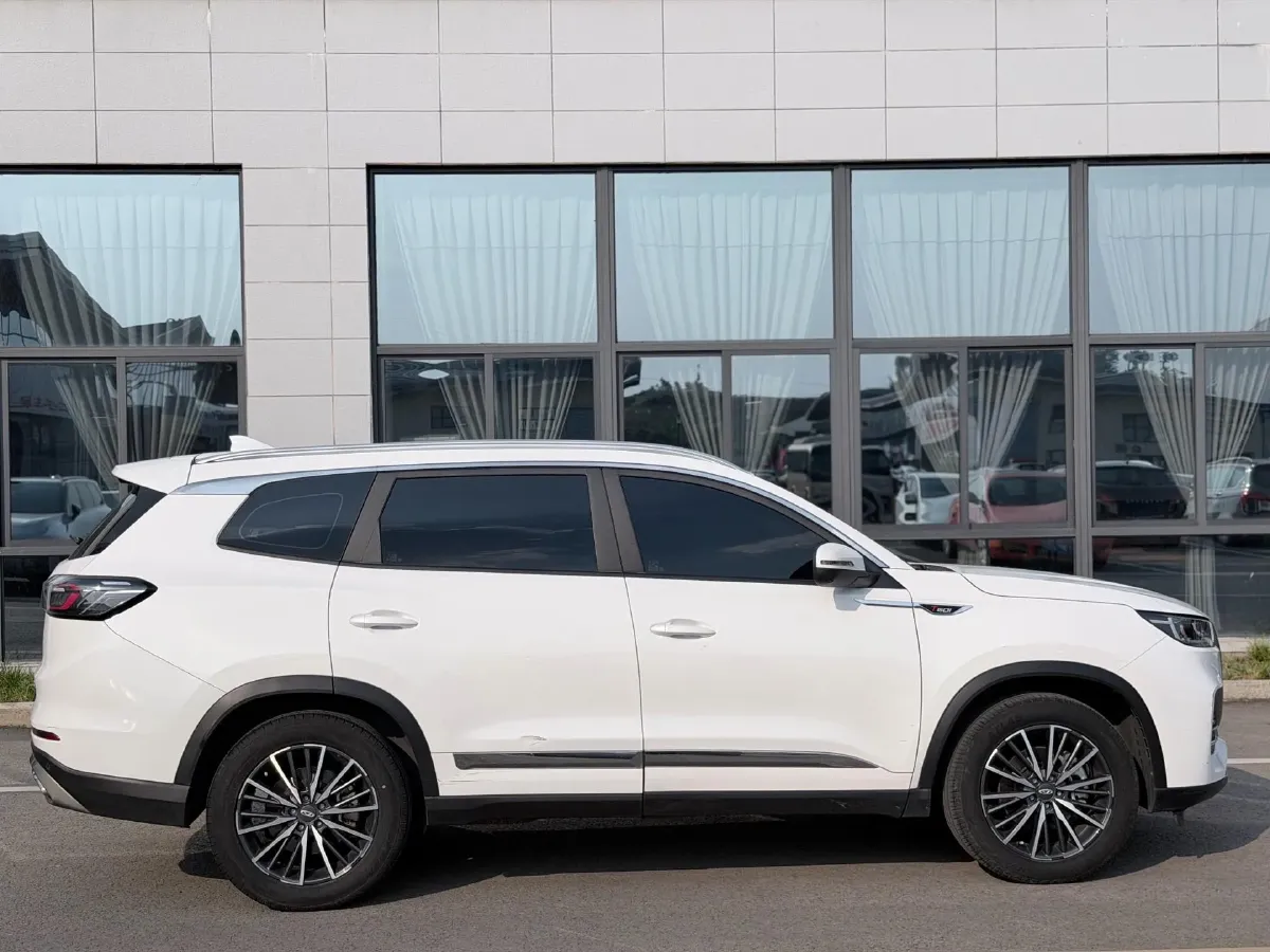 2022 Chery Tiggo 8 Plus 1.6T 197HP L4 7DCT,autocango,china used car exporter,china ev exporter,chinese used car exporter,chinese used ev exporter