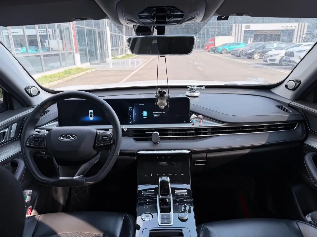 2022 Chery Tiggo 8 Plus 1.6T 197HP L4 7DCT,autocango,china used car exporter,china ev exporter,chinese used car exporter,chinese used ev exporter