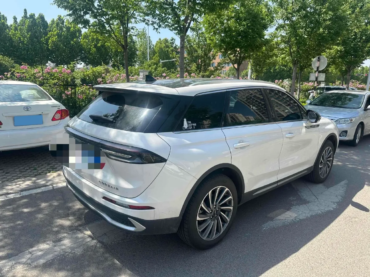 2023 Lincoln Corsair 2.0T 261HP L4 8AT,autocango,china used car exporter,china ev exporter,chinese used car exporter,chinese used ev exporter