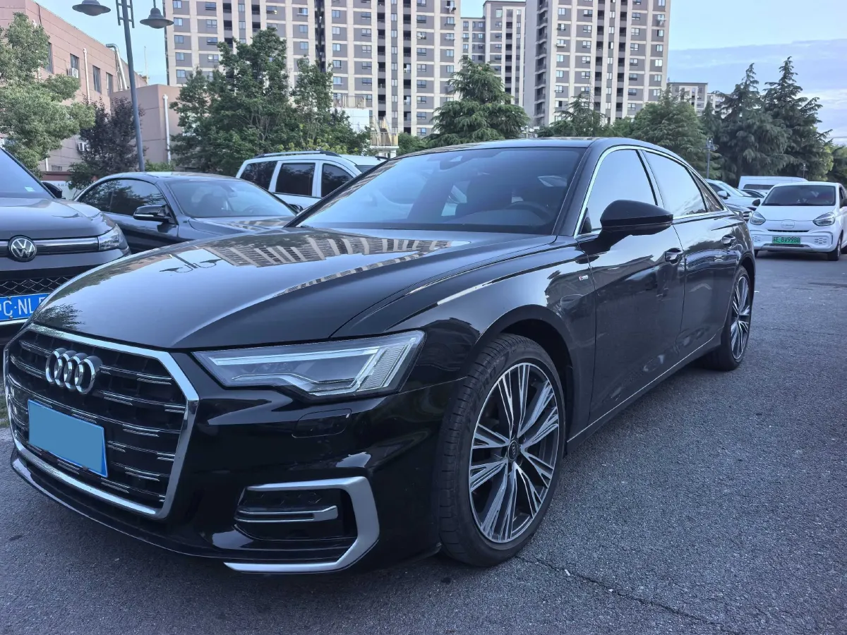 2024 Audi A6L 2.0T 190HP L4 7DCT,autocango,china used car exporter,china ev exporter,chinese used car exporter,chinese used ev exporter