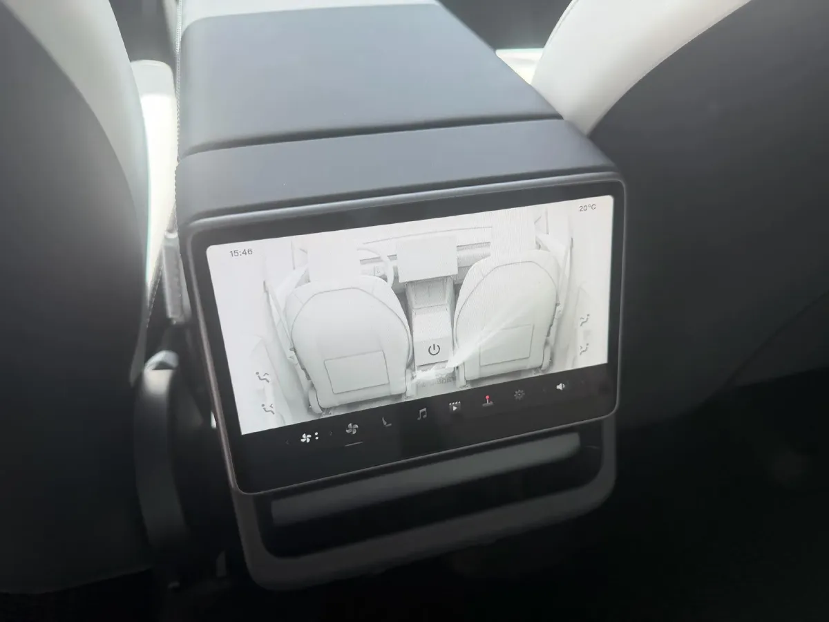 2025 Tesla Model Y BEV 78.4KWH,autocango,china used car exporter,china ev exporter,chinese used car exporter,chinese used ev exporter