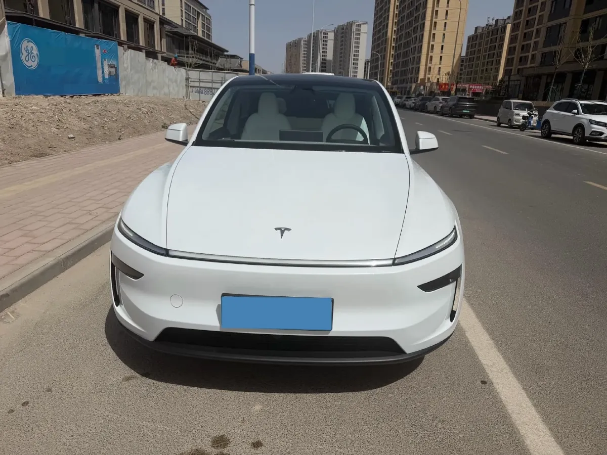 2025 Tesla Model Y BEV 78.4KWH,autocango,china used car exporter,china ev exporter,chinese used car exporter,chinese used ev exporter